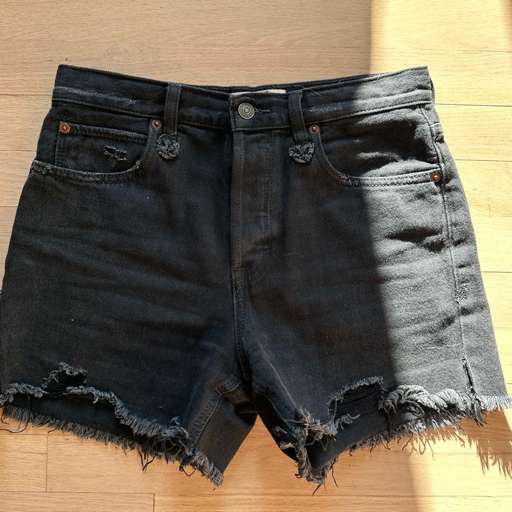 We The Free Blk Jean shorts sz 26